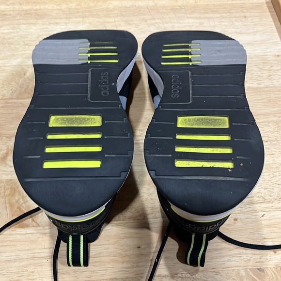 Adidas size 10 cloud foam super sneakers - Picture 3 of 3